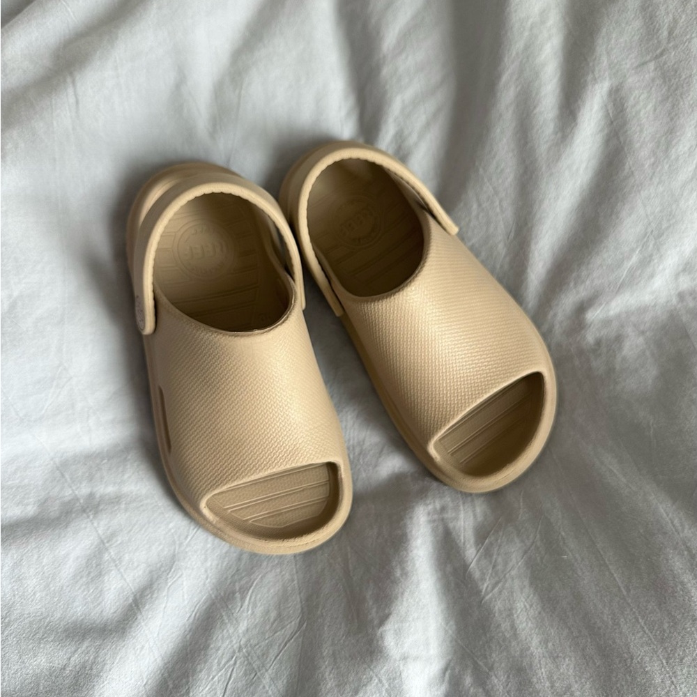 REEF Boys' Rio Slide Sandals - Picture 2 of 6